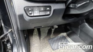 Kia Seltos Дизель 1.6 2WD 2020 года из Южной Кореи