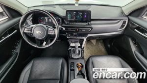 Kia Seltos Бензин 1.6 Turbo 2WD 2020 года из Южной Кореи