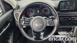 Kia Seltos Бензин 1.6 Turbo 2WD 2020 года из Южной Кореи