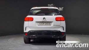 Citroen-DS C5 Aircross 1.5 BlueHDi SHINE 2020 года из Южной Кореи