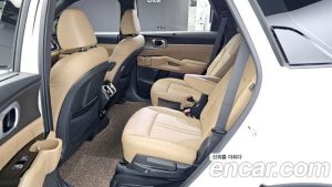 Kia Sorento HEV 1.6 2WD 2024 года из Южной Кореи