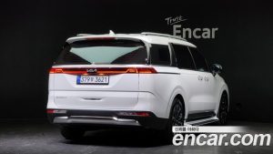 Kia Carnival 7-Seater Signature 2023 года из Южной Кореи