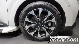 Kia Carnival 7-Seater Signature 2023 года из Южной Кореи