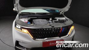 Kia Carnival 7-Seater Signature 2023 года из Южной Кореи