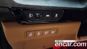 Kia Carnival 7-Seater Signature 2023 года из Южной Кореи