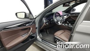 BMW 5-Series 530e M Sport 2021 года из Южной Кореи