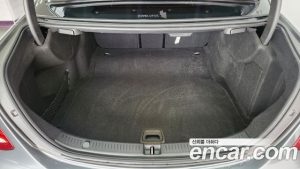 Mercedes-Benz E-Class E300 4MATIC AMG Line 2020 года из Южной Кореи