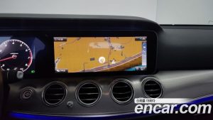 Mercedes-Benz E-Class E300 4MATIC AMG Line 2020 года из Южной Кореи