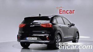 Kia Niro 1.6 HEV 2022 года из Южной Кореи
