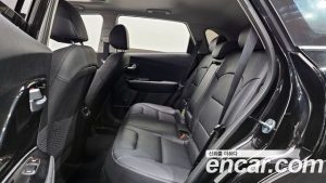 Kia Niro 1.6 HEV 2022 года из Южной Кореи