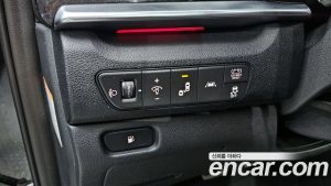 Kia Niro 1.6 HEV 2022 года из Южной Кореи