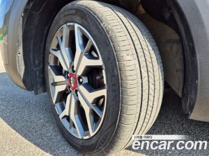 Kia Seltos Бензин 1.6 Turbo 2WD 2022 года из Южной Кореи
