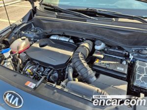 Kia Seltos Бензин 1.6 Turbo 2WD 2022 года из Южной Кореи
