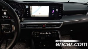 Kia K5 Prestige 2023 года из Южной Кореи
