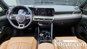 Kia K5 2.0 2021 года из Южной Кореи