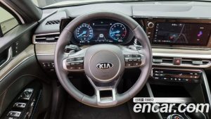 Kia K5 2.0 2021 года из Южной Кореи