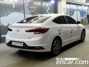 Hyundai AVANTE 1.6 2020 года из Южной Кореи