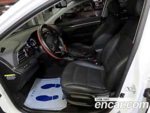 Hyundai AVANTE 1.6 2020 года из Южной Кореи