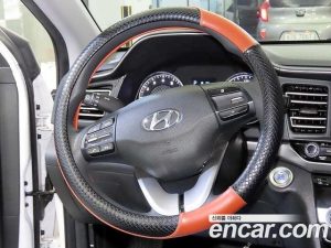 Hyundai AVANTE 1.6 2020 года из Южной Кореи