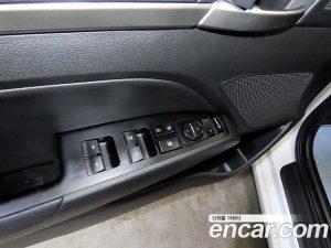 Hyundai AVANTE 1.6 2020 года из Южной Кореи