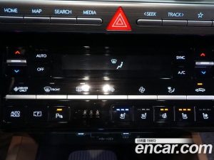 Hyundai Grandeur Exclusive 2023 года из Южной Кореи