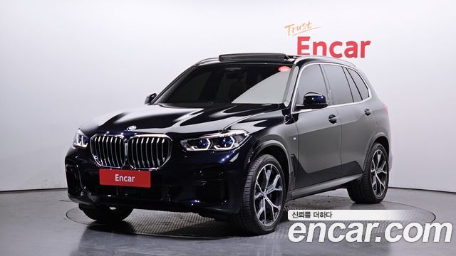 BMW X5 xDrive 40i M Sport 2023 года из Кореи