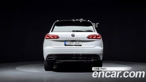 Volkswagen Touareg 4.0 TDI R-Line 2020 года из Южной Кореи
