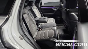 Volkswagen Touareg 4.0 TDI R-Line 2020 года из Южной Кореи
