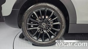 Mini Clubman High 2021 года из Южной Кореи
