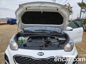 Kia Sportage Дизель 2.0 4WD 2022 года из Южной Кореи