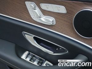 Mercedes-Benz E-Class E250 Exclusive 2021 года из Южной Кореи