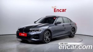 BMW 3-Series 330e M Sport 2021 года из Южной Кореи