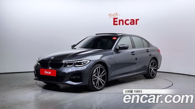 BMW 3-Series 330e M Sport 2021 года из Кореи