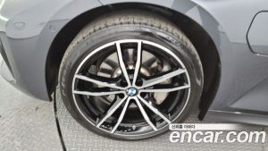 BMW 3-Series 330e M Sport 2021 года из Южной Кореи