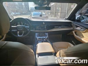 Audi Q8 45 TDI 4WD Premium 2020 года из Южной Кореи