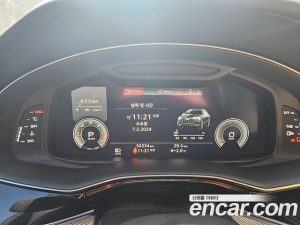 Audi Q8 45 TDI 4WD Premium 2020 года из Южной Кореи