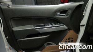 ChevroletGMDaewoo Colorado 3.6 Extreme 4WD 2021 года из Южной Кореи