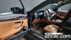 BMW 5-Series 520i M Sport 2021 года из Южной Кореи