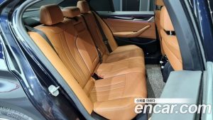 BMW 5-Series 520i M Sport 2021 года из Южной Кореи