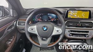 BMW 7-Series 750Li xDrive Design Pure Excellence Prestige 2020 года из Южной Кореи