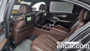 BMW 7-Series 750Li xDrive Design Pure Excellence Prestige 2020 года из Южной Кореи