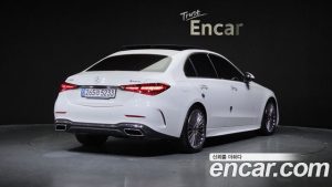 Mercedes-Benz C-Class C300 AMG Line 2023 года из Южной Кореи