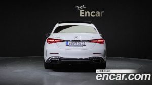 Mercedes-Benz C-Class C300 AMG Line 2023 года из Южной Кореи