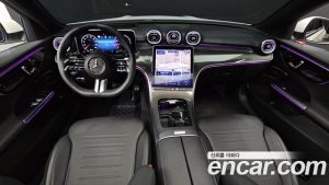 Mercedes-Benz C-Class C300 AMG Line 2023 года из Южной Кореи