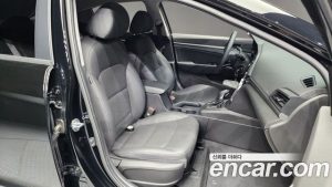 Hyundai AVANTE 1.6 2020 года из Южной Кореи