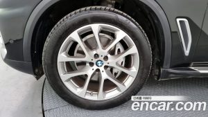 BMW X5 xDrive 30d xLine 2021 года из Южной Кореи