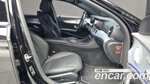 Mercedes-Benz E-Class E350 4MATIC Avantgarde 2021 года из Южной Кореи