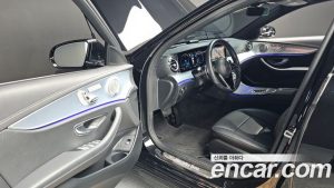Mercedes-Benz E-Class E350 4MATIC Avantgarde 2021 года из Южной Кореи