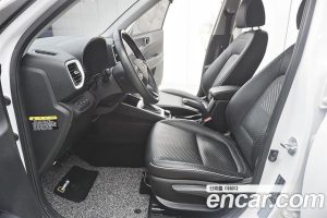 Hyundai Venue 1.6 Flux 2020 года из Южной Кореи