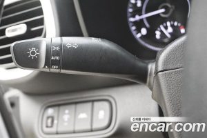 Hyundai Venue 1.6 Flux 2020 года из Южной Кореи